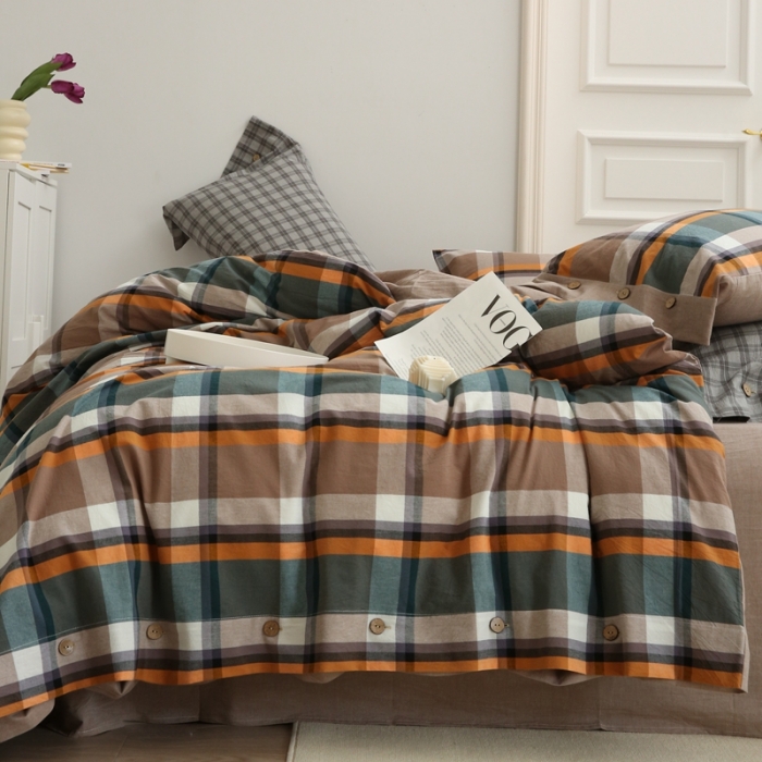 91家纺网 家纺一手货源 找家纺 榻尚家居 2023新款经典田园格子色织水洗棉四件套系列 华沙（棕绿）