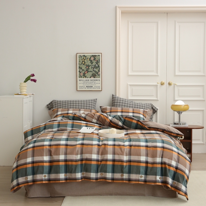 91家纺网 家纺一手货源 找家纺 榻尚家居 2023新款经典田园格子色织水洗棉四件套系列 华沙（棕绿）