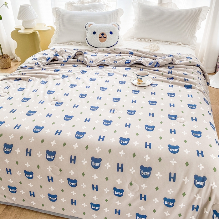 91家纺网 家纺一手货源 找家纺 梦享生活家居 2022新款针织棉卡通大豆夏被 H熊