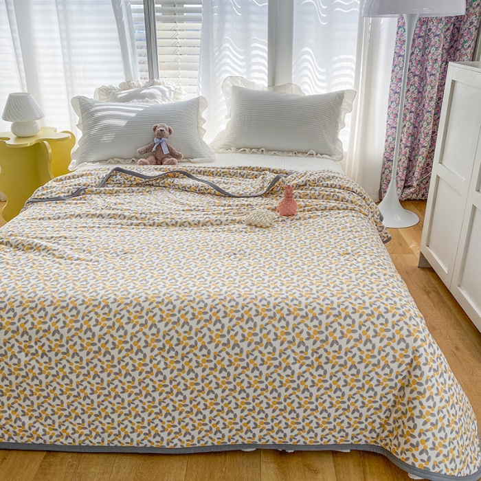 91家纺网 家纺一手货源 找家纺 梦享生活家居 2022新款针织棉卡通大豆夏被 春语