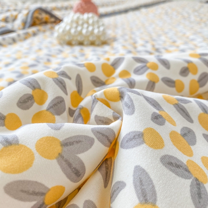 91家纺网 家纺一手货源 找家纺 梦享生活家居 2022新款针织棉卡通大豆夏被 春语