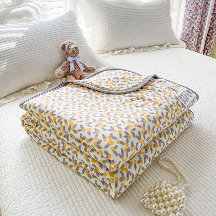 91家纺网 家纺一手货源 找家纺 梦享生活家居 2022新款针织棉卡通大豆夏被 春语