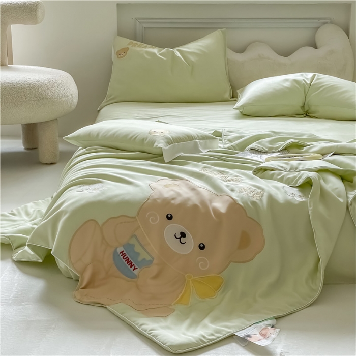 91家纺网 家纺一手货源 找家纺 星野 2022新款绣花儿童夏被-呆呆熊