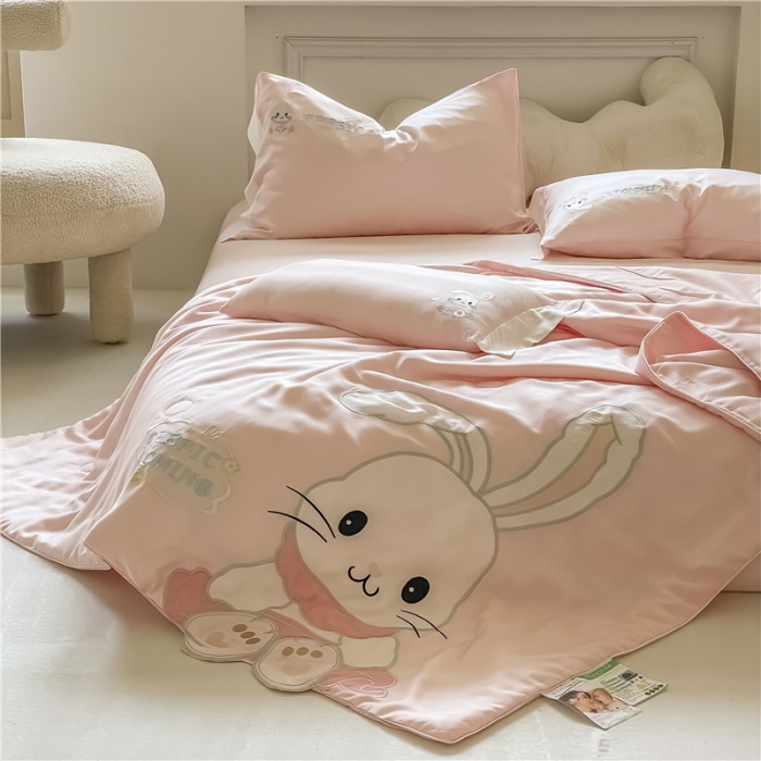 91家纺网 家纺一手货源 找家纺 星野 2022新款绣花儿童夏被-可可兔