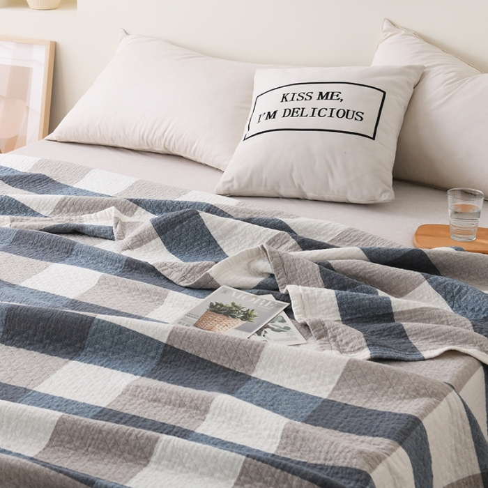 91家纺网 家纺一手货源 找家纺 雯雨 2022新款无印风纱布毛巾被夏被直播 复古大格兰