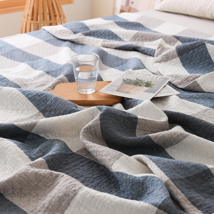 91家纺网 家纺一手货源 找家纺 雯雨 2022新款无印风纱布毛巾被夏被直播 复古大格兰