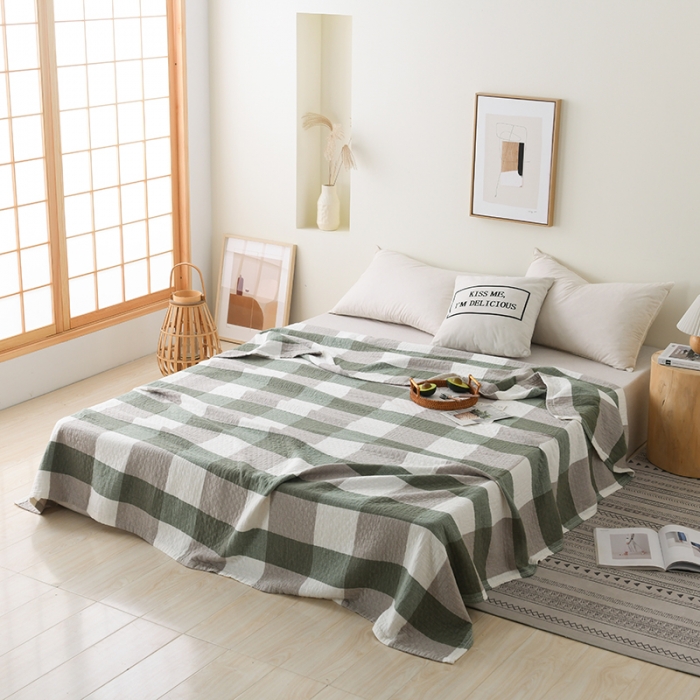 91家纺网 家纺一手货源 找家纺 雯雨 2022新款无印风纱布毛巾被夏被直播 复古大格绿