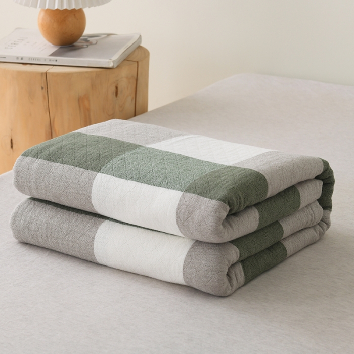 91家纺网 家纺一手货源 找家纺 雯雨 2022新款无印风纱布毛巾被夏被直播 复古大格绿