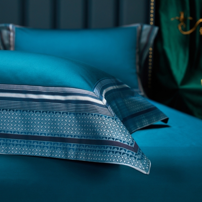 91家纺网 家纺一手货源 找家纺 雅韵诗真丝馆 2023新款全棉色织拼边四件套 色织拼边孔雀蓝