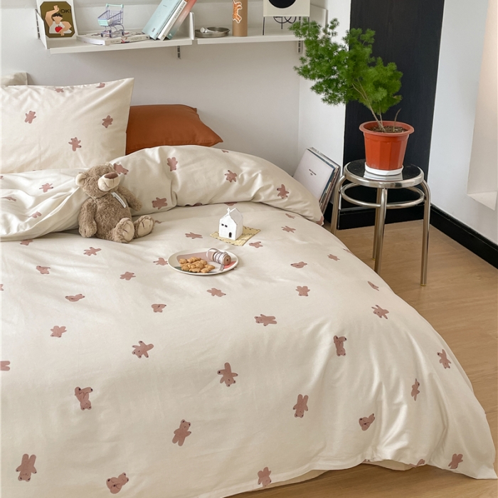 91家纺网 家纺一手货源 找家纺 棉眠 2022春夏新款全棉混搭四件套 滚滚熊（枕套默认混搭）