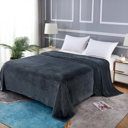 91家纺网 家纺一手货源 找家纺 煌朝 2022四季款礼品盖毯220克赠品毛毯法兰绒毛毯 深灰色