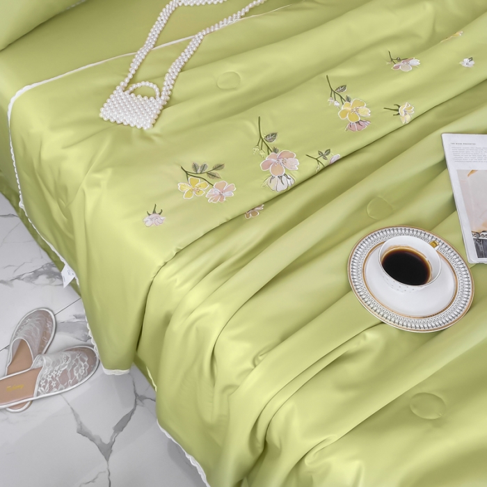 91家纺网 家纺一手货源 找家纺 安妮家居 2022新款水洗真丝夏被四件套 蕾丝檬黄