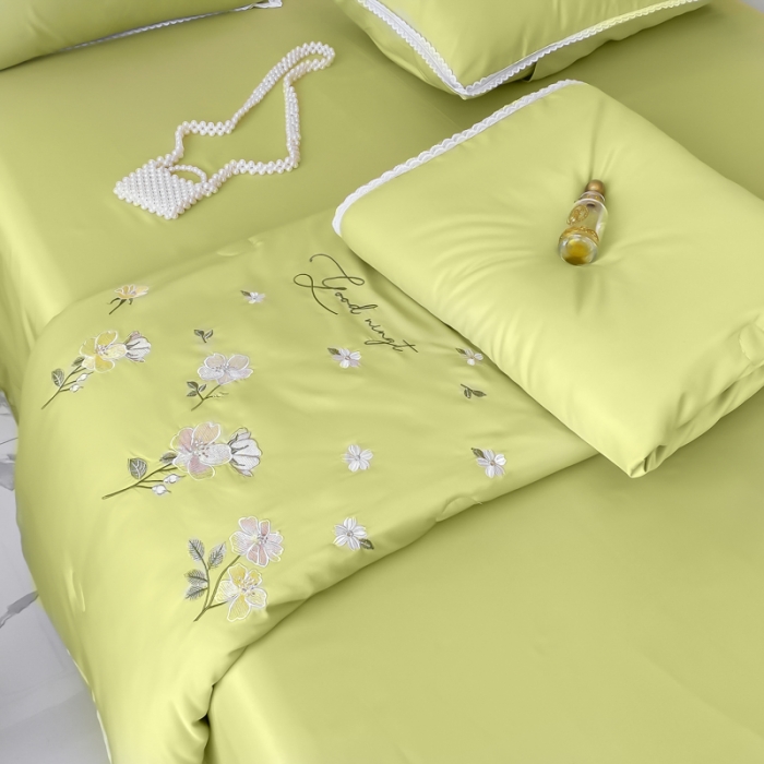 91家纺网 家纺一手货源 找家纺 安妮家居 2022新款水洗真丝夏被四件套 蕾丝檬黄
