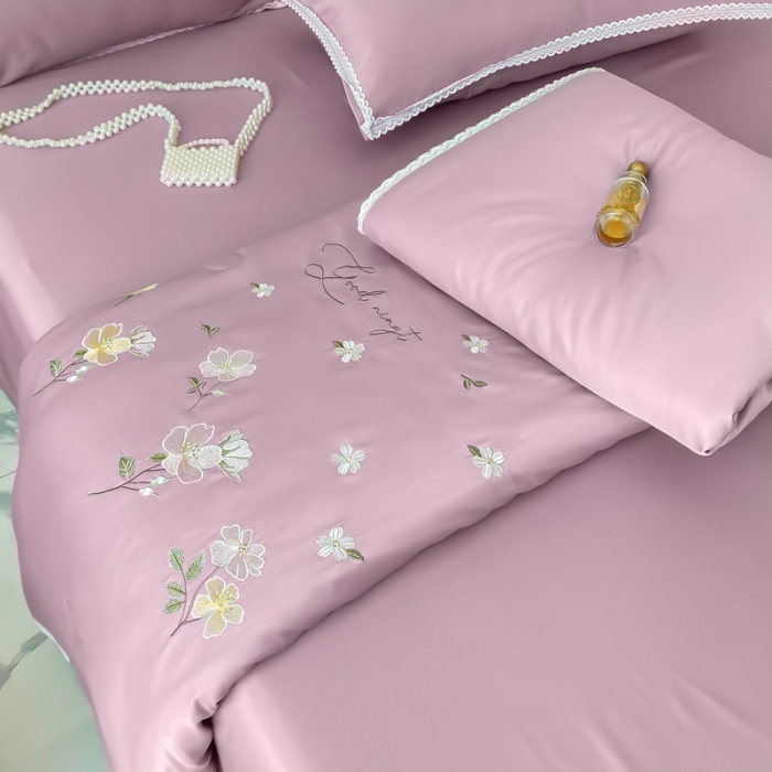 91家纺网 家纺一手货源 找家纺 安妮家居 2022新款水洗真丝夏被四件套 蕾丝浅紫