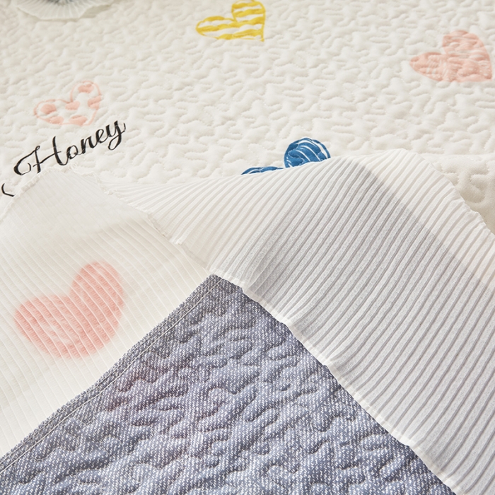 91家纺网 家纺一手货源 找家纺 （总）艾晶美家纺 2022新款磨毛印花夹棉床盖三件套