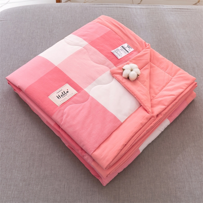 91家纺网 家纺一手货源 找家纺 简色坊 2023新款全棉色织水洗棉夏凉被格子款 优雅格调-粉