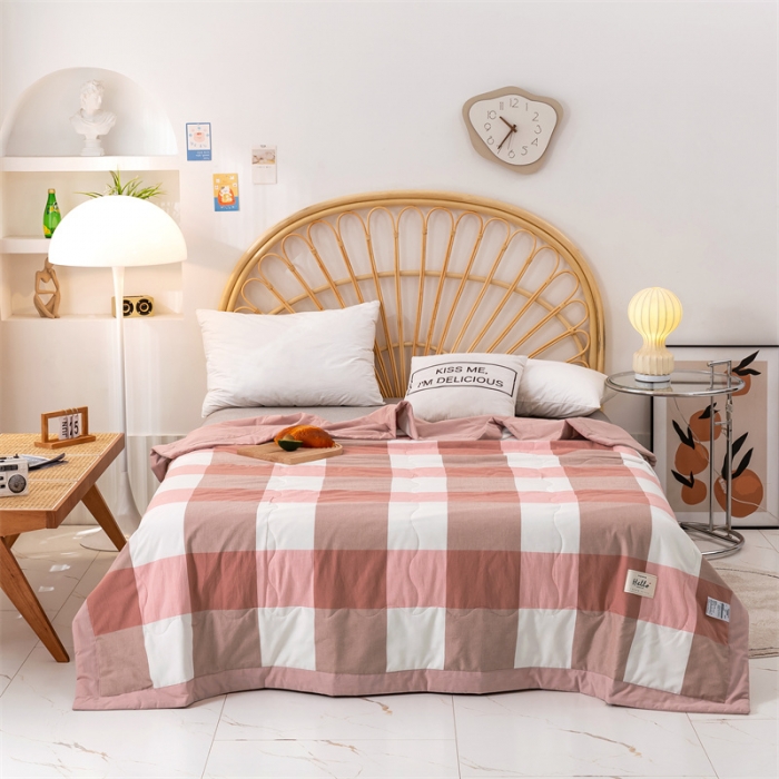 91家纺网 家纺一手货源 找家纺 简色坊 2023新款全棉色织水洗棉夏凉被格子款 优雅格调-蜜粉