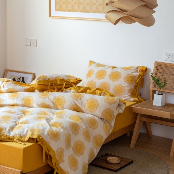 91家纺网 家纺一手货源 找家纺 安莱生活 2022新款双层纱太阳花四件套 太阳花姜黄