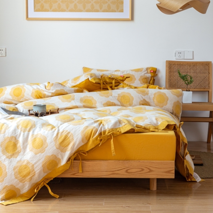 91家纺网 家纺一手货源 找家纺 安莱生活 2022新款双层纱太阳花四件套 太阳花姜黄