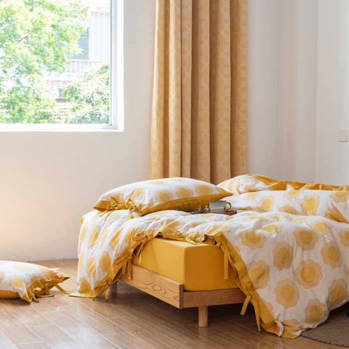 91家纺网 家纺一手货源 找家纺 安莱生活 2022新款双层纱太阳花四件套 太阳花姜黄