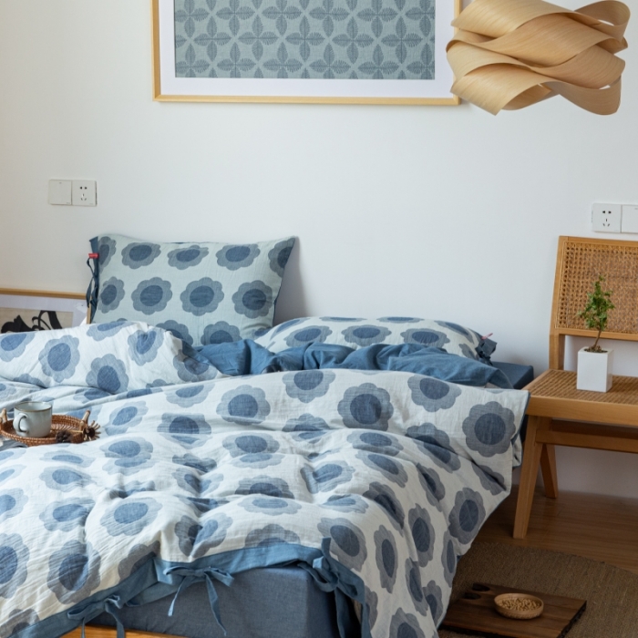 91家纺网 家纺一手货源 找家纺 安莱生活 2022新款双层纱太阳花四件套 太阳花深蓝