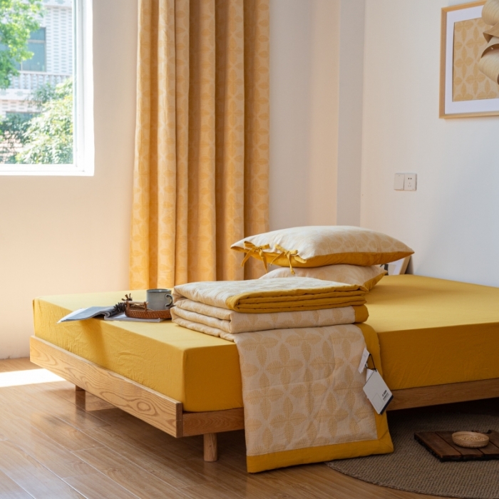 91家纺网 家纺一手货源 找家纺 （总）安莱生活 2023新款双层纱四叶草色织大提花夏被