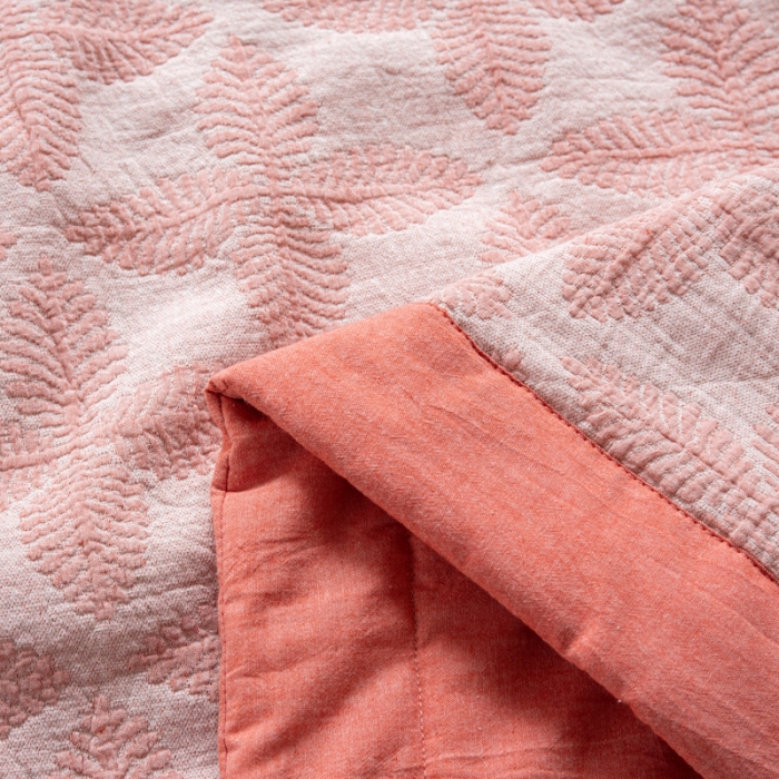 91家纺网 家纺一手货源 找家纺 安莱生活 2022新款双层纱四叶草色织大提花夏被 四叶草桔红