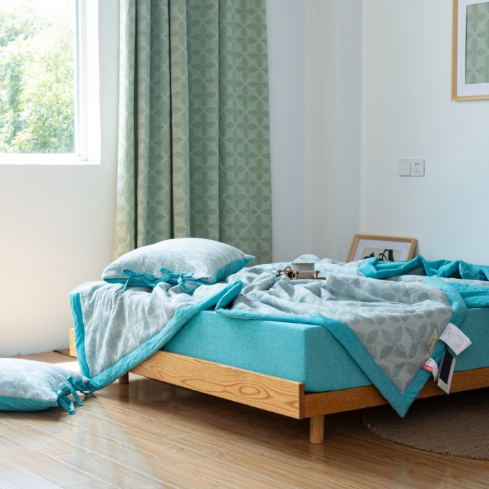 91家纺网 家纺一手货源 找家纺 安莱生活 2022新款双层纱四叶草色织大提花夏被 四叶草兰青