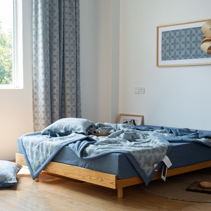 91家纺网 家纺一手货源 找家纺 安莱生活 2022新款双层纱四叶草色织大提花夏被 四叶草深蓝