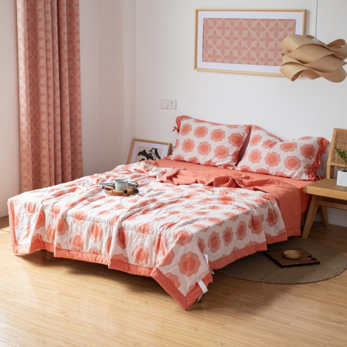 91家纺网 家纺一手货源 找家纺 安莱生活 2022新款双层纱太阳花夏被 太阳花桔红