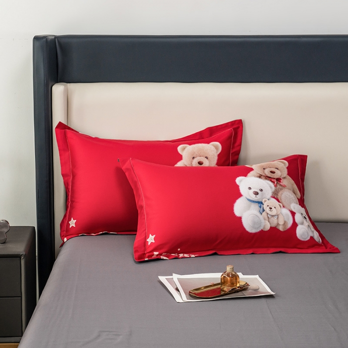 91家纺网 家纺一手货源 找家纺 品乐2023新100支云锦臻丝高清数码长绒棉四件套 可爱熊红