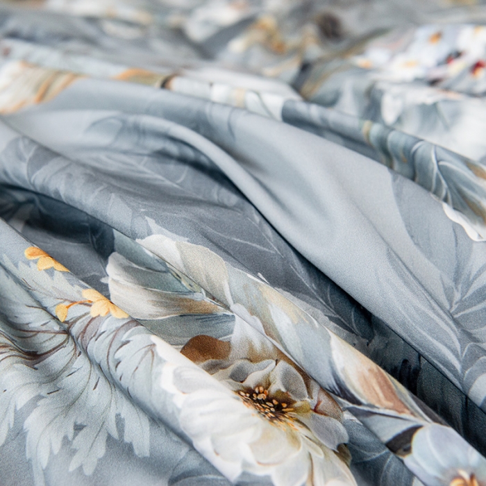 91家纺网 家纺一手货源 找家纺 品乐 2023新100支云锦臻丝高清长绒棉四件套 临风叶树灰