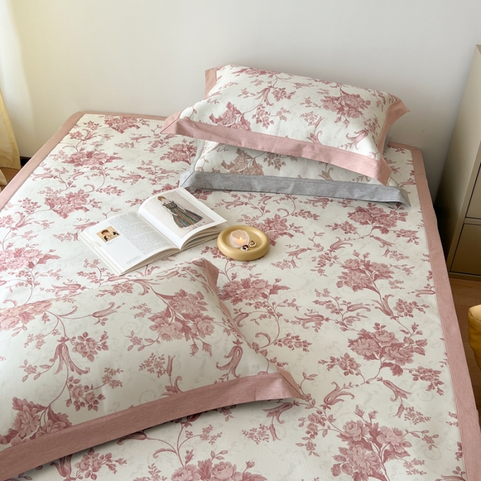 91家纺网 家纺一手货源 找家纺 时年 2022新款水洗冰露丝养生席凉席 莫奈-粉