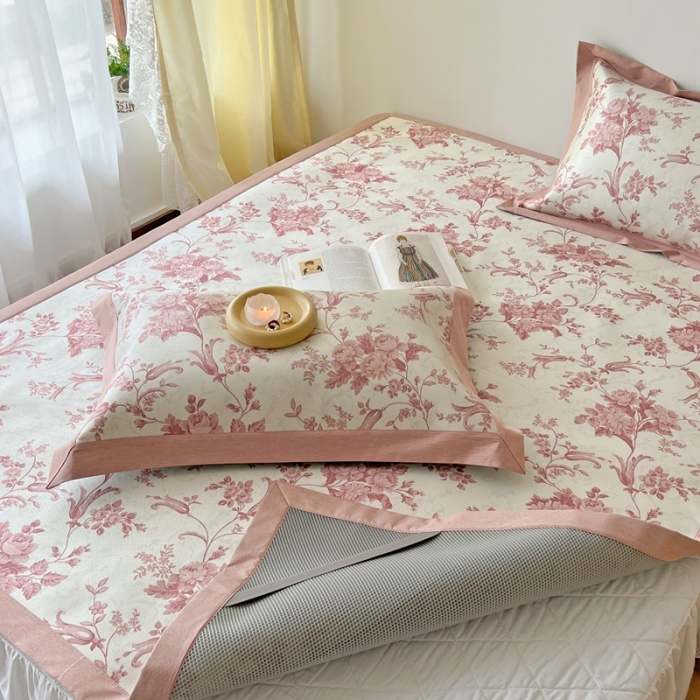 91家纺网 家纺一手货源 找家纺 时年 2022新款水洗冰露丝养生席凉席 莫奈-粉