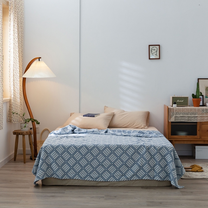 91家纺网 家纺一手货源 找家纺 雯雨 2022新款四层加厚纱布毛巾被 方格圆点兰