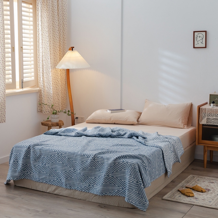 91家纺网 家纺一手货源 找家纺 雯雨 2022新款四层加厚纱布毛巾被 三角兰