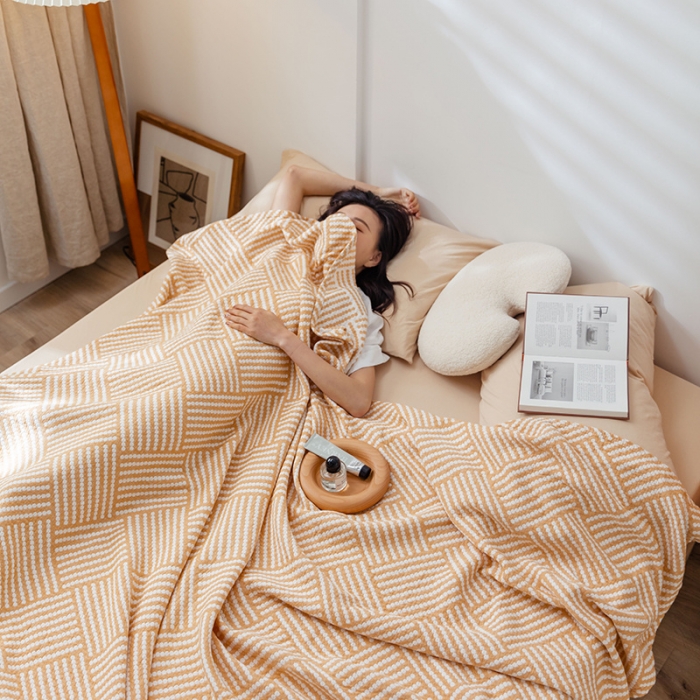 91家纺网 家纺一手货源 找家纺 雯雨 2022新款四层加厚纱布毛巾被 珠帘黄