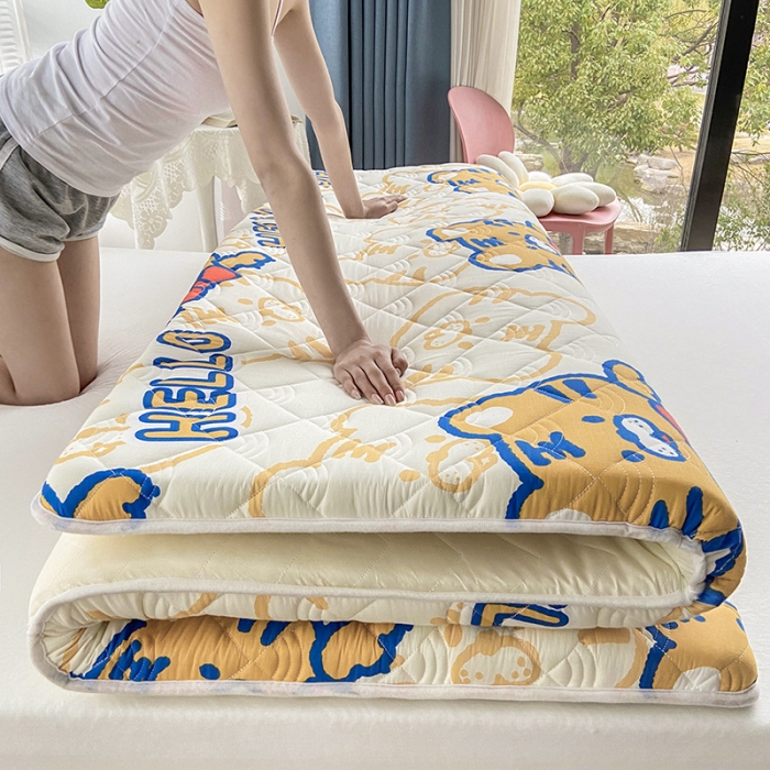 91家纺网 家纺一手货源 找家纺 （总）鑫钰 全棉卡通印花加厚床垫家用单双人可折叠防滑床垫
