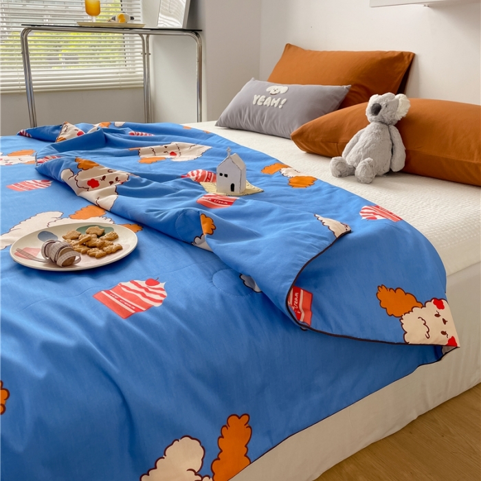 91家纺网 家纺一手货源 找家纺 棉眠 2022新款13070全棉卡通系列夏被 狗狗蛋糕