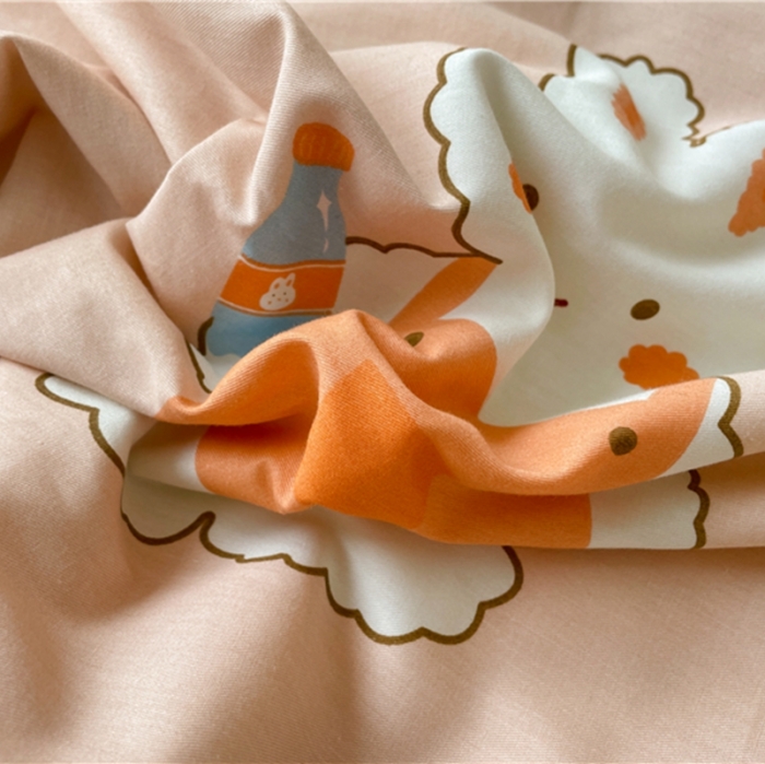 91家纺网 家纺一手货源 找家纺 棉眠 2022新款13070全棉卡通系列夏被 小兔甜蜜汽水