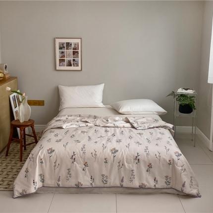 91家纺网 家纺一手货源 找家纺 棉眠 2022新款13070全棉碎花系列夏被 紫藤