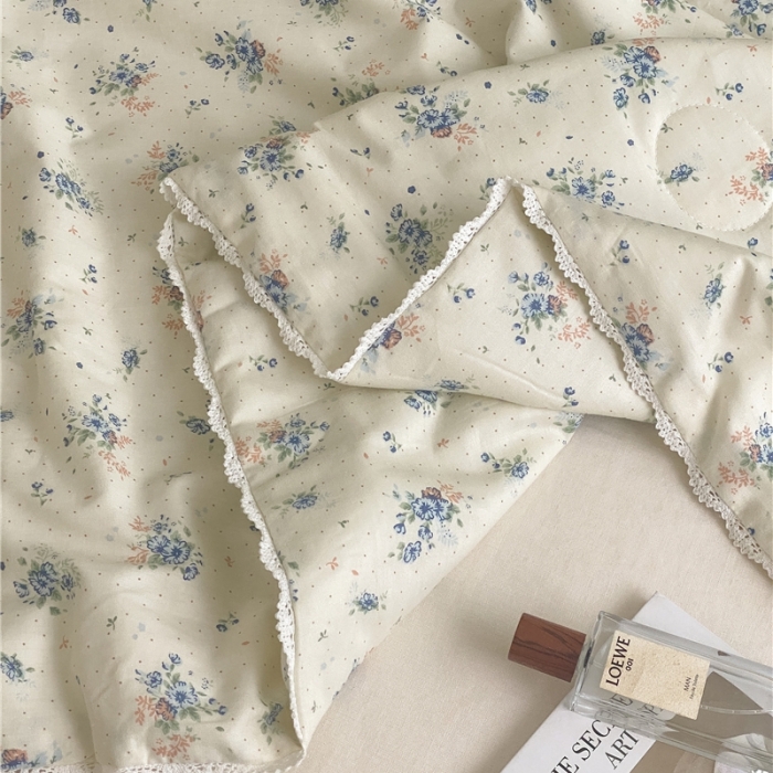 91家纺网 家纺一手货源 找家纺 棉眠 2022新款13070全棉碎花系列夏被 艾莎蓝