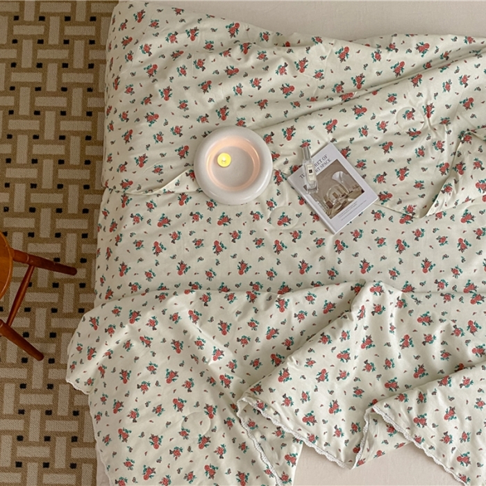 91家纺网 家纺一手货源 找家纺 棉眠 2022新款13070全棉碎花系列夏被 安妮假日