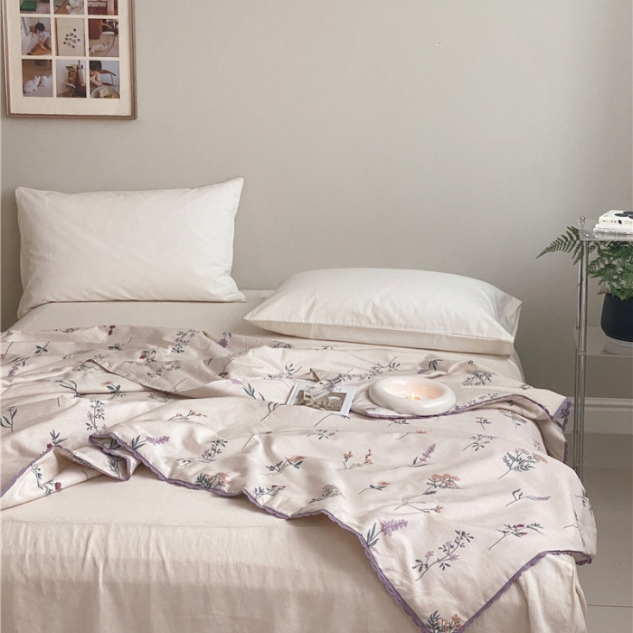 91家纺网 家纺一手货源 找家纺 棉眠 2022新款13070全棉碎花系列夏被 紫藤