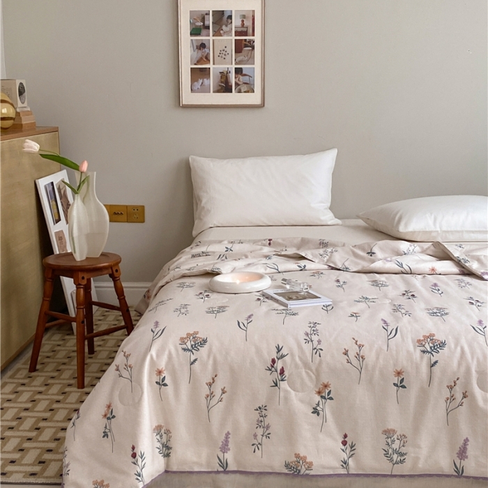 91家纺网 家纺一手货源 找家纺 棉眠 2022新款13070全棉碎花系列夏被 紫藤