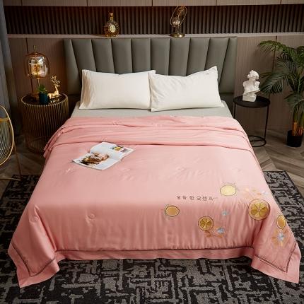 91家纺网 家纺一手货源 找家纺 暖阳 2023新款天丝镂空刺绣夏凉被 柠檬-玉粉