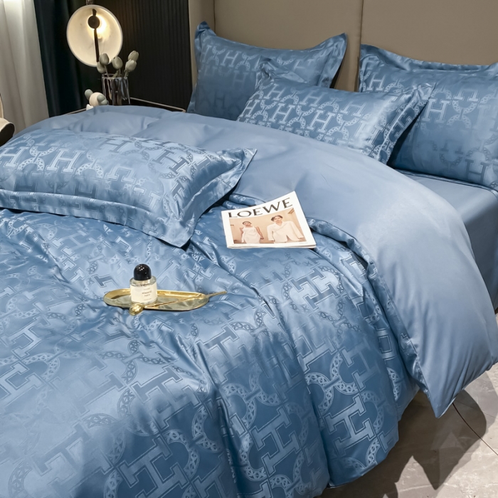 91家纺网 家纺一手货源 找家纺 遇见家居 2022水洗磨毛亲肤棉贡缎提花四件套-柏林-宾利蓝