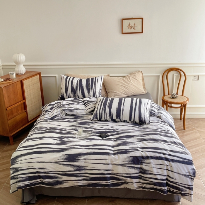 91家纺网 家纺一手货源 找家纺 窝米2022新款13370全棉四件套花卉系列 水波纹炭黑