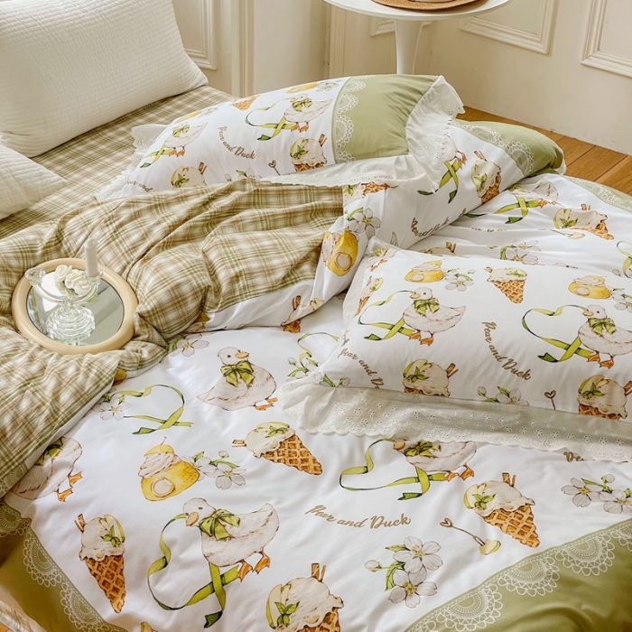 91家纺网 家纺一手货源 找家纺 圆岛 2022新款全棉大版数码印花森系四件套 可丽鸭