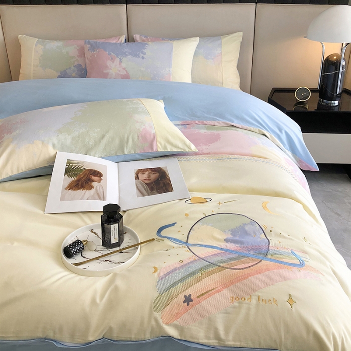 91家纺网 家纺一手货源 找家纺 澳梵 2022新款时尚轻奢全棉刺绣贴布绣四件套 幻彩星球